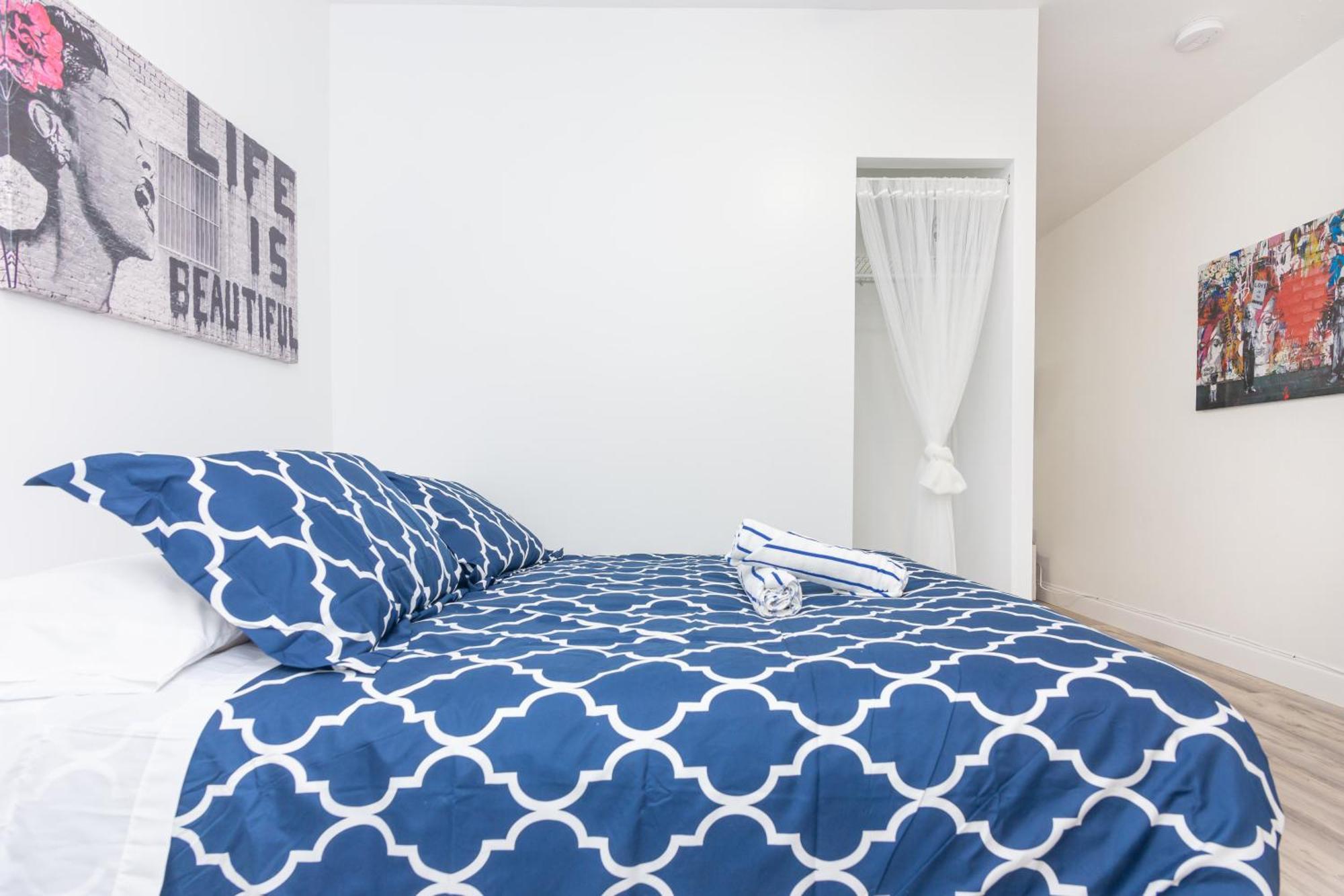 Ocean Drive Deco Apt W/2 Queen Beds, Steps 2 Beach Маямі-Біч Екстер'єр фото