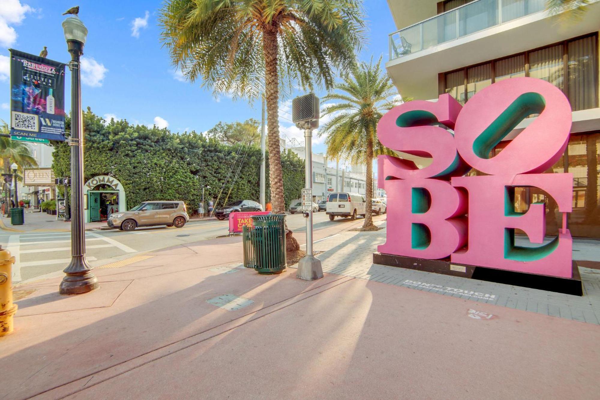 Ocean Drive Deco Apt W/2 Queen Beds, Steps 2 Beach Маямі-Біч Екстер'єр фото