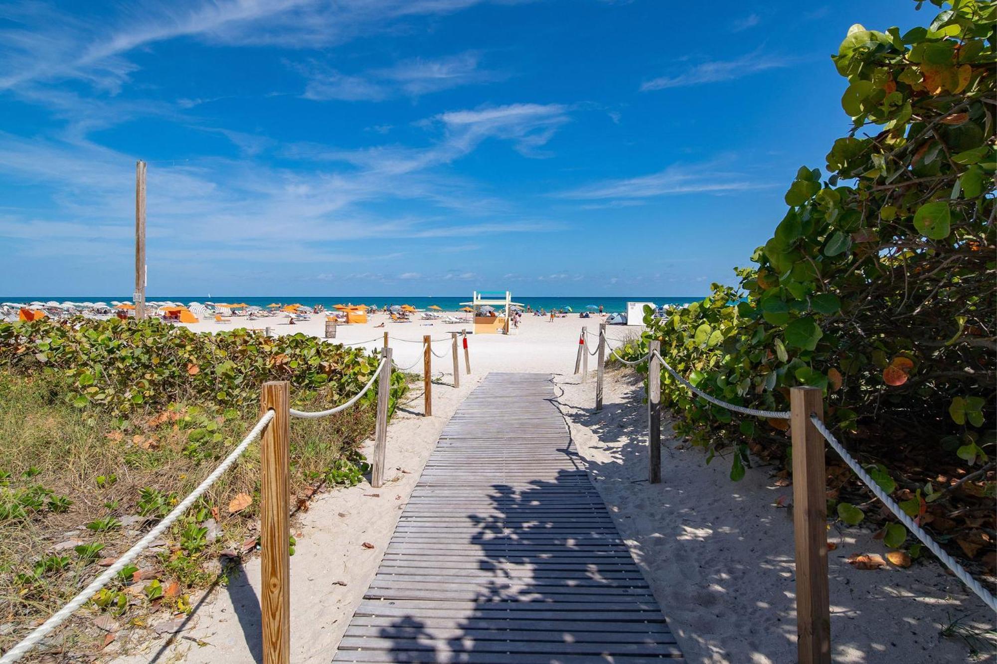 Ocean Drive Deco Apt W/2 Queen Beds, Steps 2 Beach Маямі-Біч Екстер'єр фото